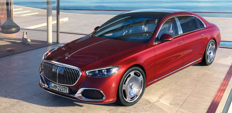 Imagem do mercedes maybach classe S, um dos carros mais caros do mundo e o carro mais luxuoso da marca mercedes benz.